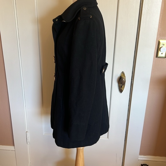 Waisted pea coat with pleated skirt - Picture 6 of 16